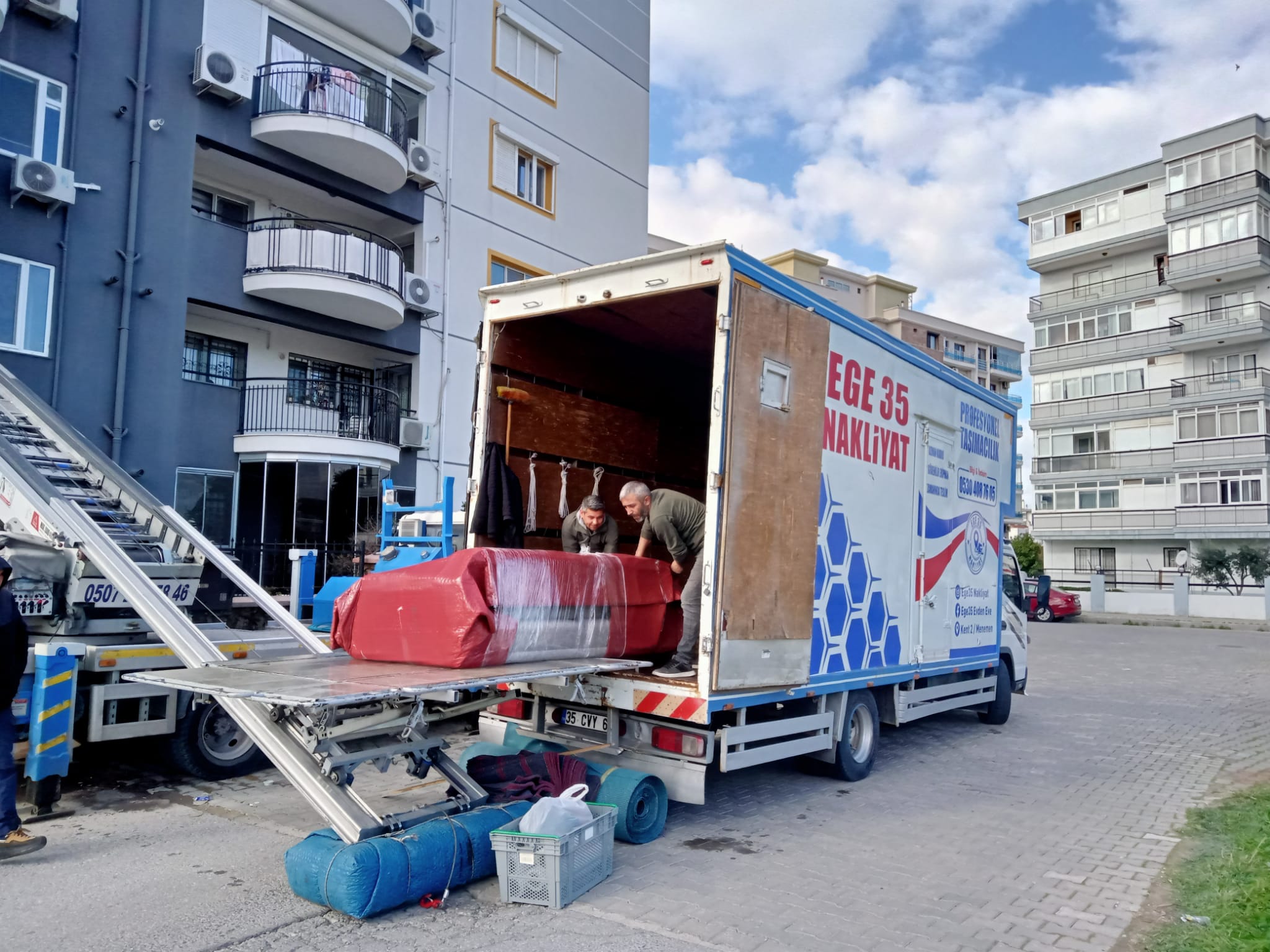 EGE35 Nakliyat yüksek kat taşıma